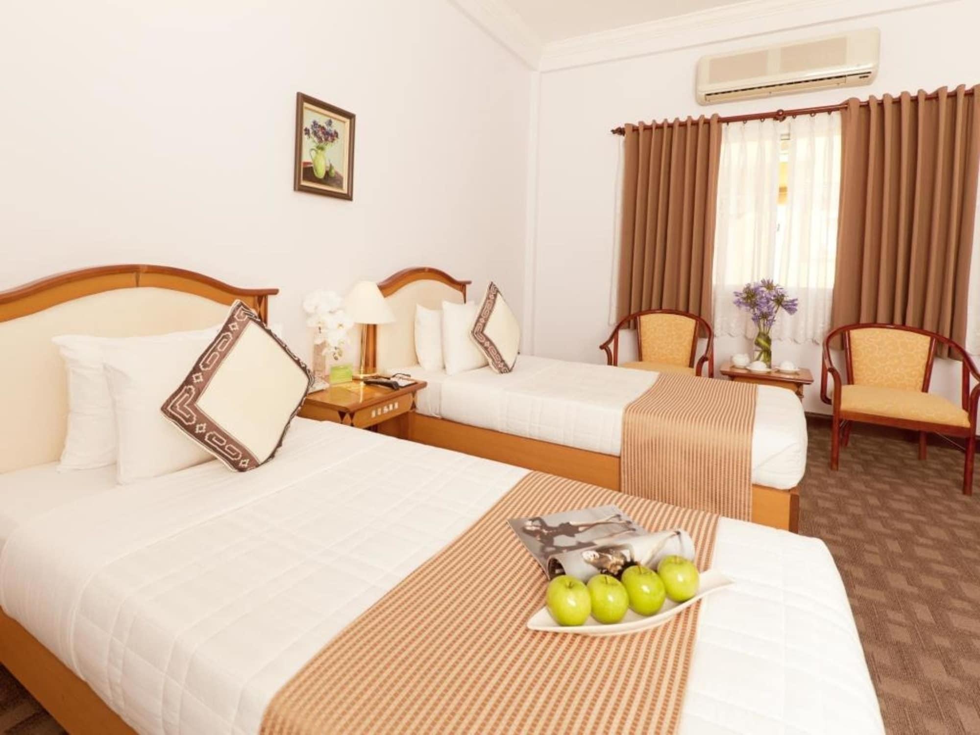 Liberty Hotel Saigon Parkview Ho Chi Minh City Exterior photo