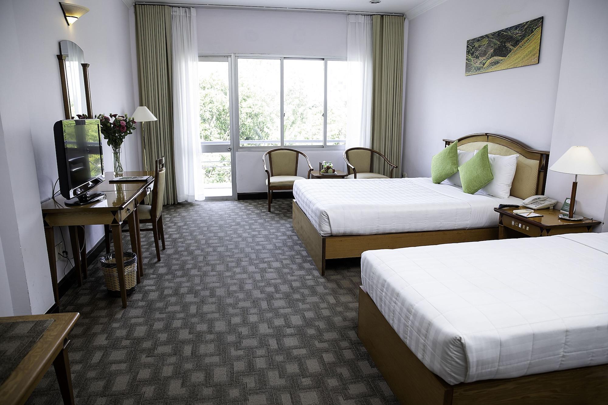 Liberty Hotel Saigon Parkview Ho Chi Minh City Exterior photo