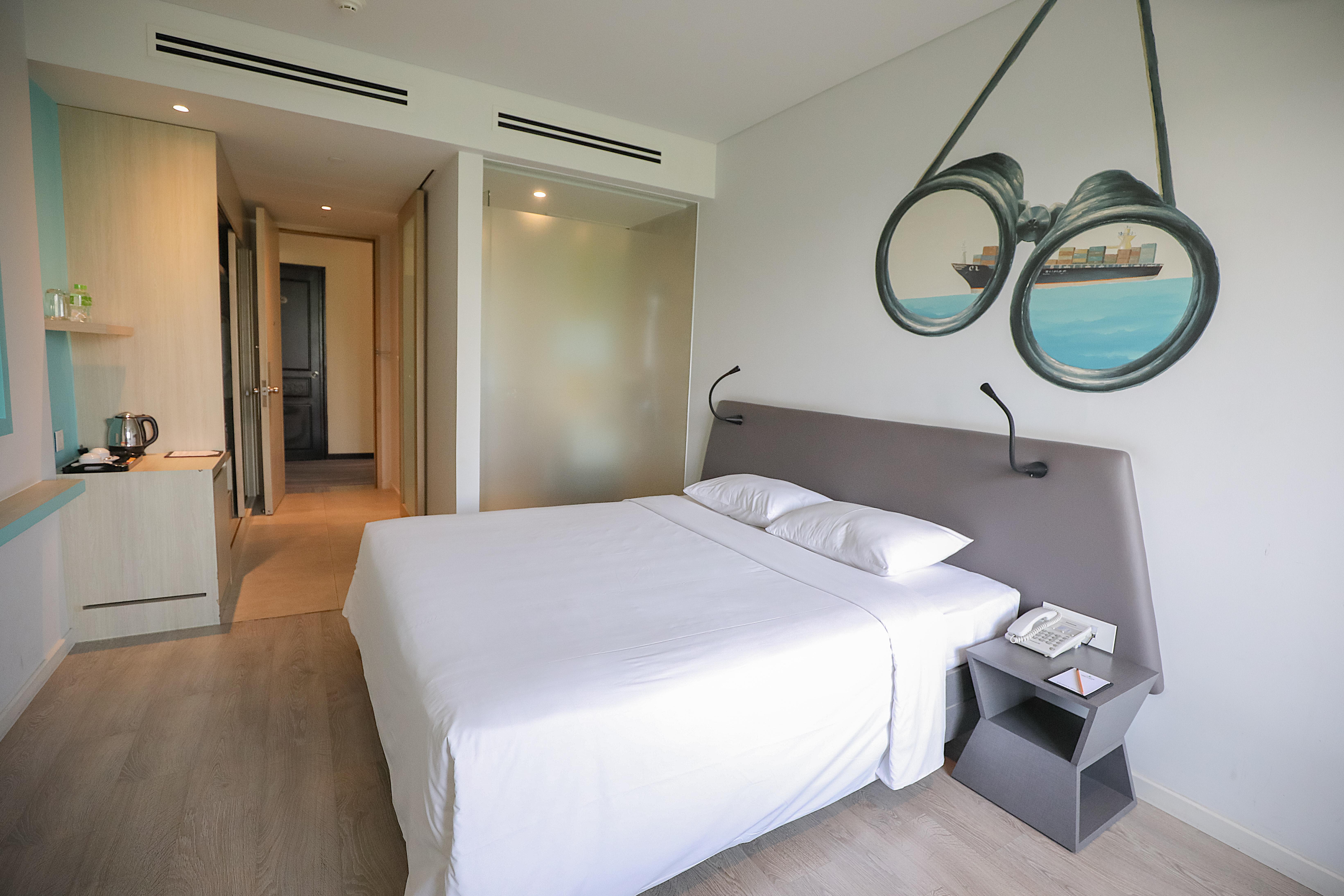 Liberty Hotel Saigon Parkview Ho Chi Minh City Exterior photo