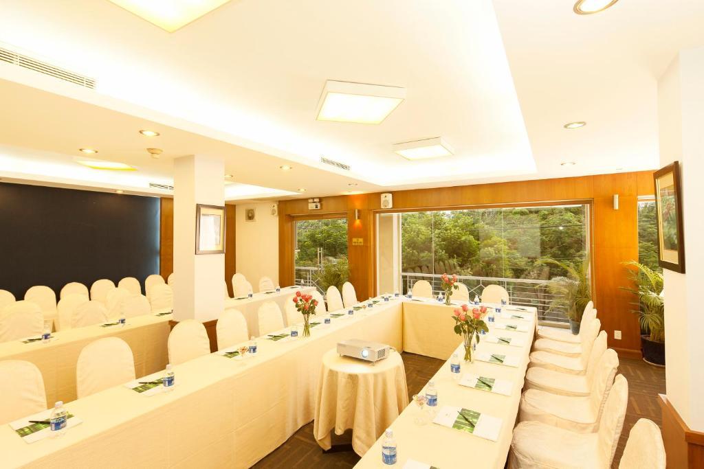 Liberty Hotel Saigon Parkview Ho Chi Minh City Exterior photo
