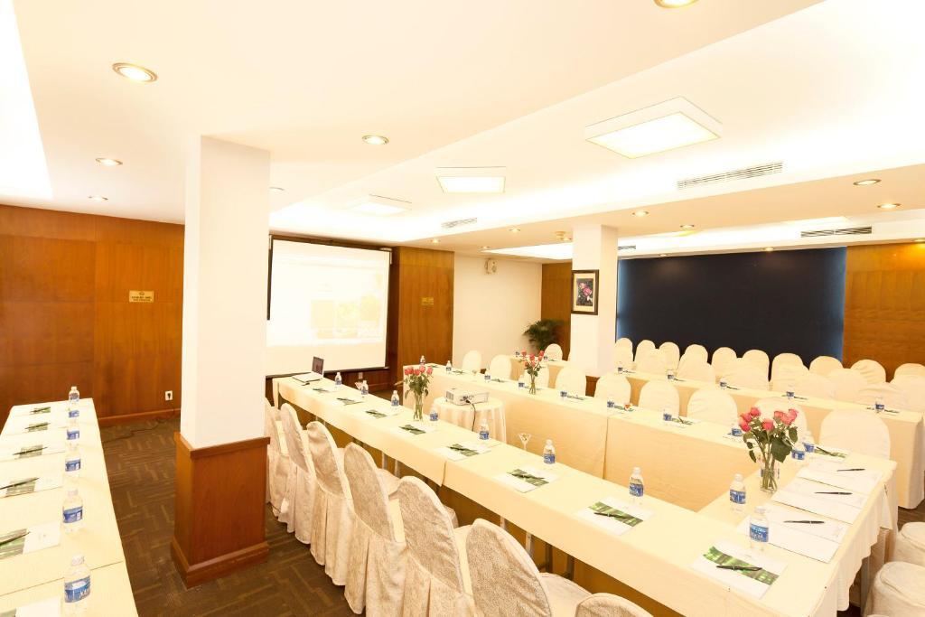 Liberty Hotel Saigon Parkview Ho Chi Minh City Exterior photo