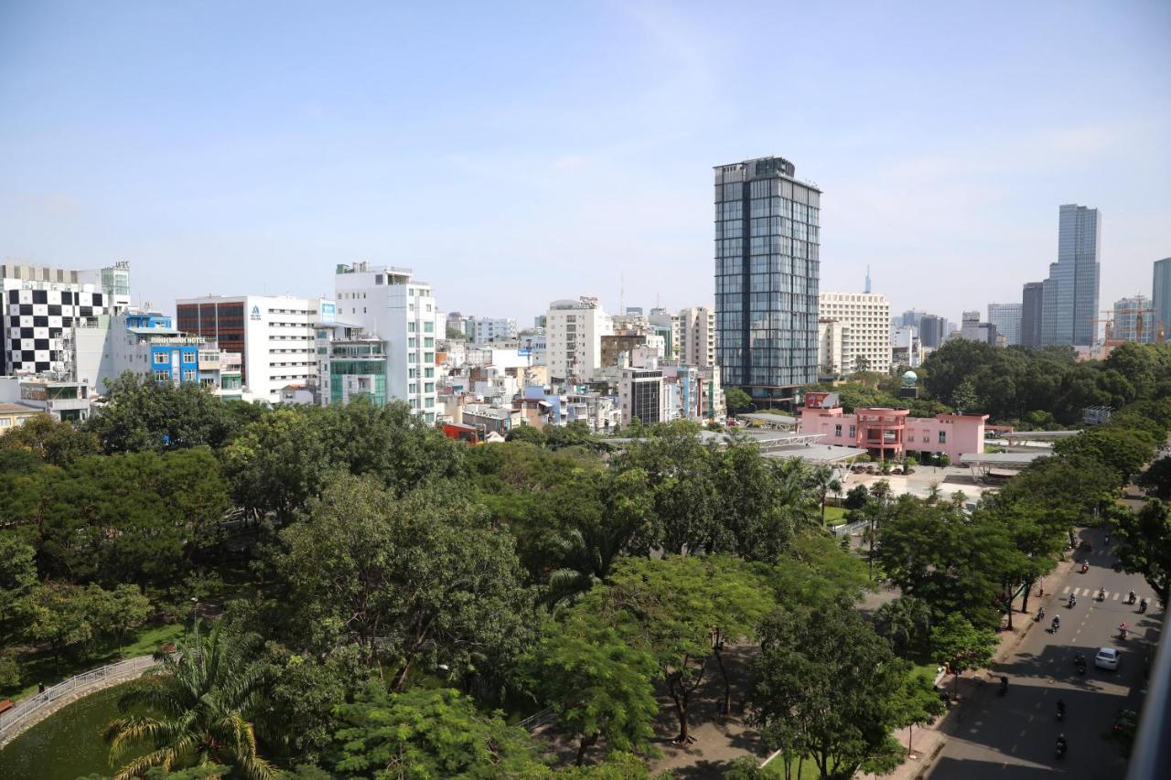 Liberty Hotel Saigon Parkview Ho Chi Minh City Exterior photo